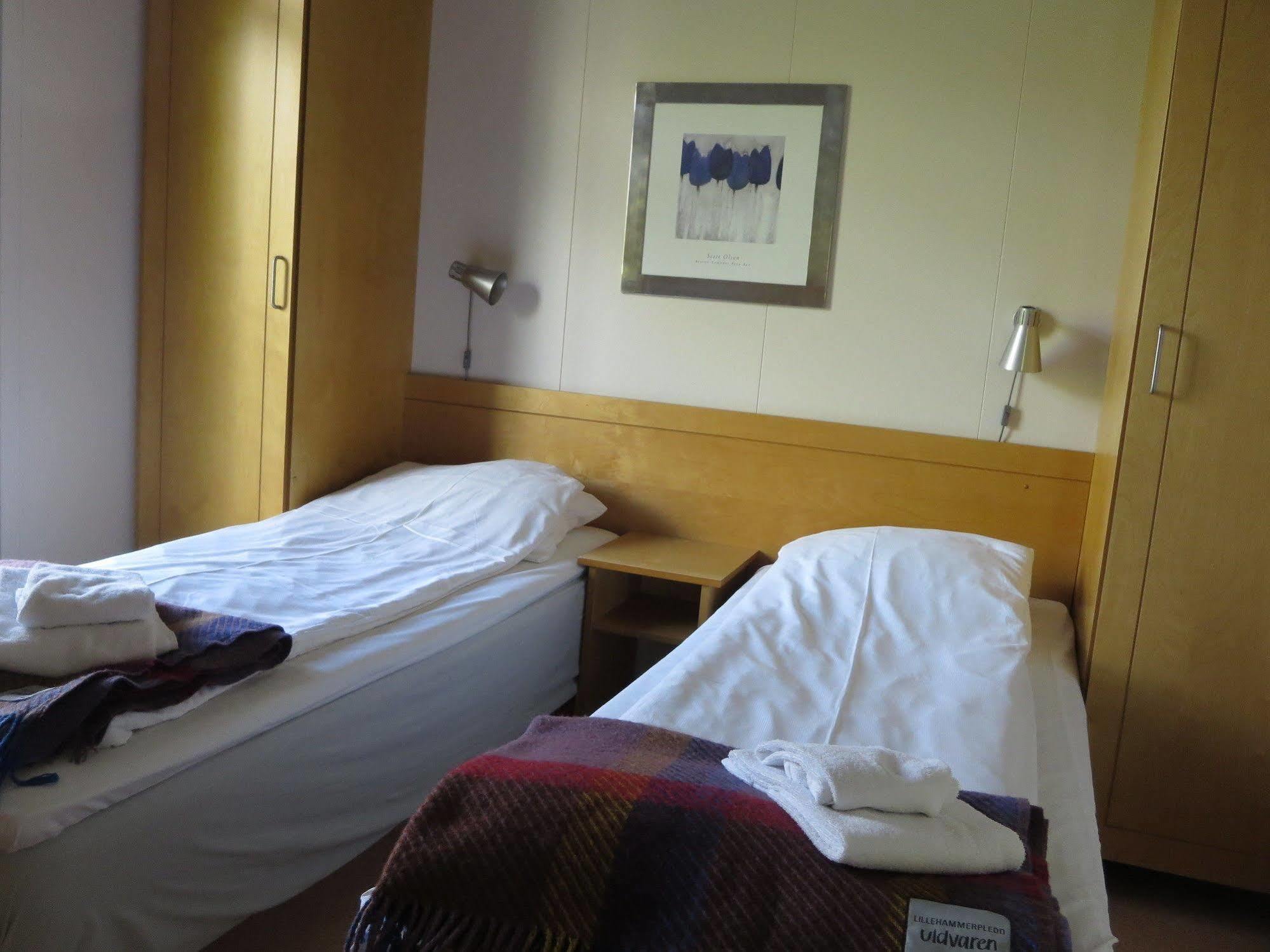 Vikingskipet Hotell Hamar Kültér fotó